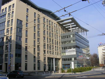 Tolonganak a bérlők a Capital Square és a Víziváros Office Center irodaházakban