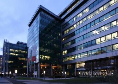 Váci 33 irodaház.jpg