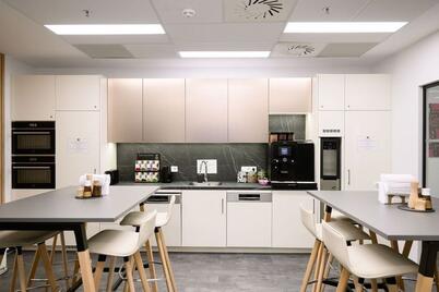 House of Business  Bem Center4.jpg