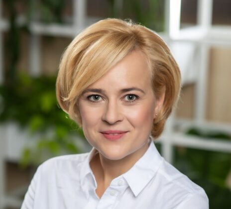 Az iroda új szerepe: közösségi tér, identitás és rugalmasság – Hancz Anita MRICS a hibrid korszak kihívásairól