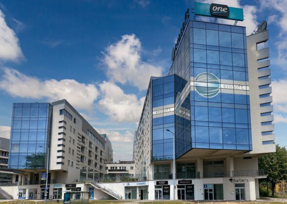 Új miskolci Regus irodával bővül az International Workplace Group, reagálva a hibrid és platform munka iránti növekvő keresletre