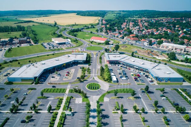 Tulajdonost váltottak a Park Center bevásárlóparkok