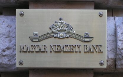 Hitelelengedést tenne lehetővé a jegybank