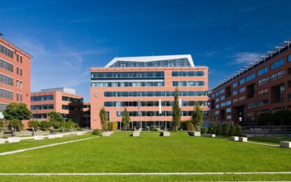 A Bluehouse Capital eladta az Infopark E irodaházat