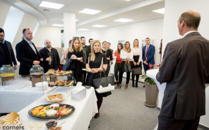Bemutató iroda a Corner6 Business Centerben