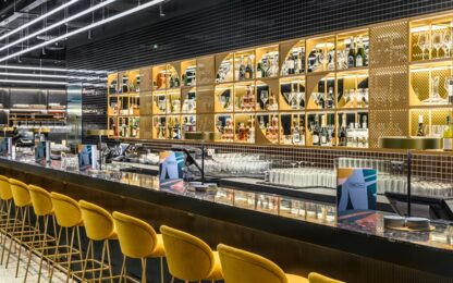 Átadták a skybart a WING fejlesztésű ibis&TRIBE Budapest Stadium Hotelben