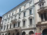 Kiadó iroda Kiadó  V.  Báthory utcában  168 m²-es, teljes körűen felújított, ingatlan.