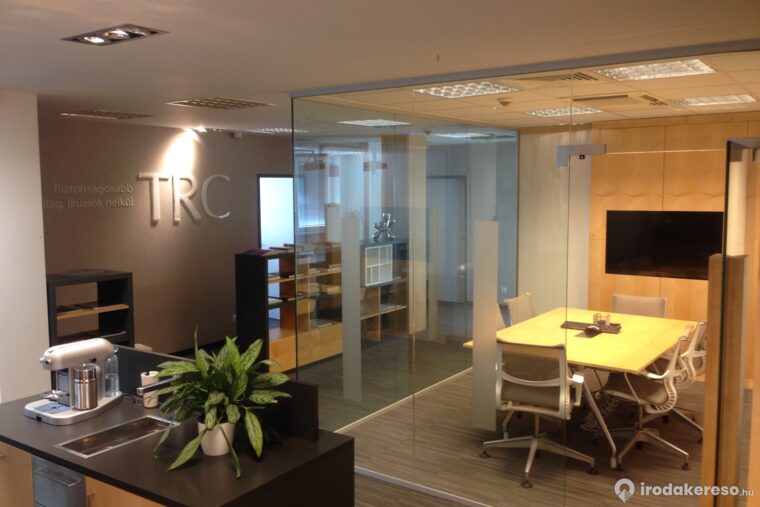Kiadó iroda Montevideo Office Park