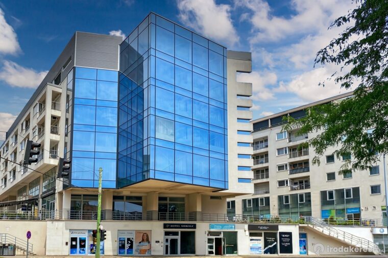 Kiadó iroda Alakítson ki személyre szabott szolgáltatott iroda munkakörnyezetet a Regus Macropolisban