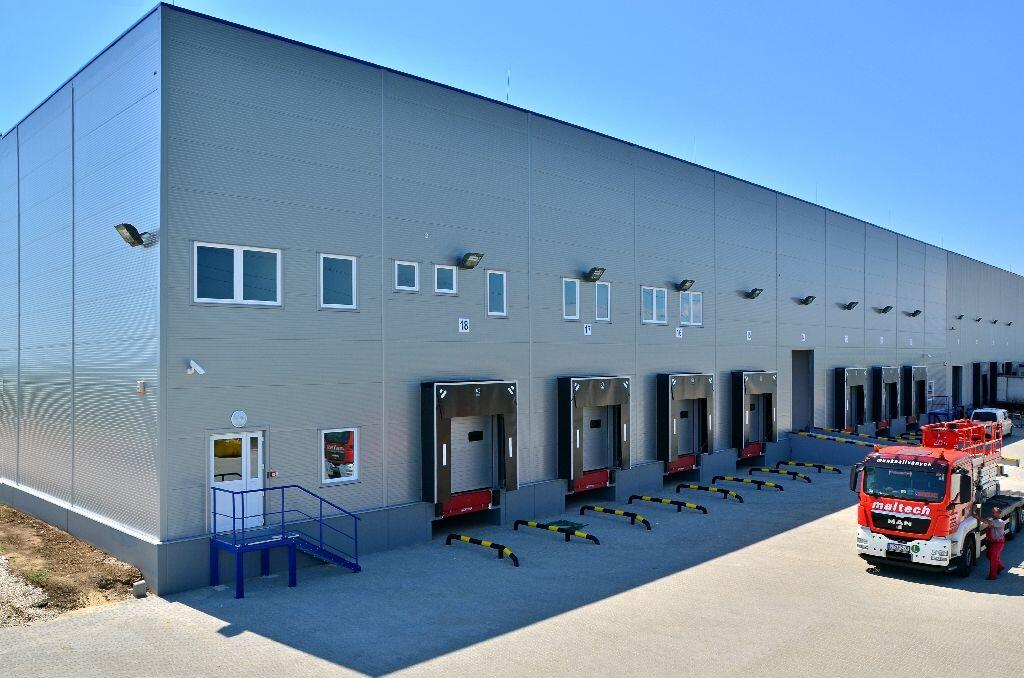 Új szolgáltatócsarnok épül a polgári ipari parkban