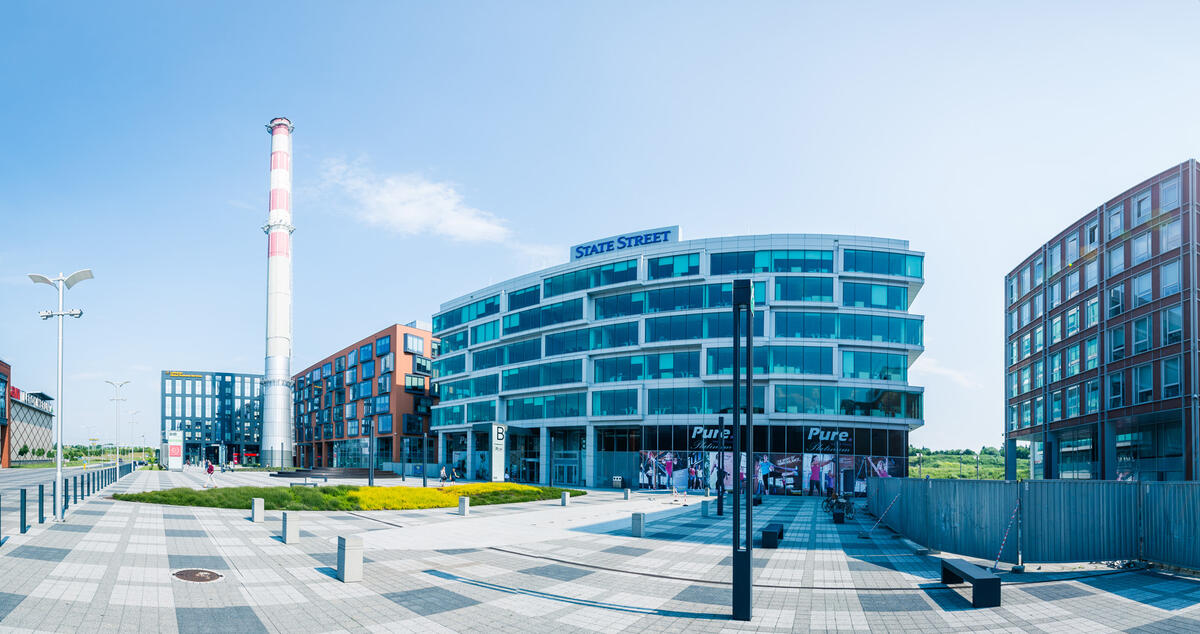 Átadták a teltházas Bonarka for Business G épületét Krakkóban