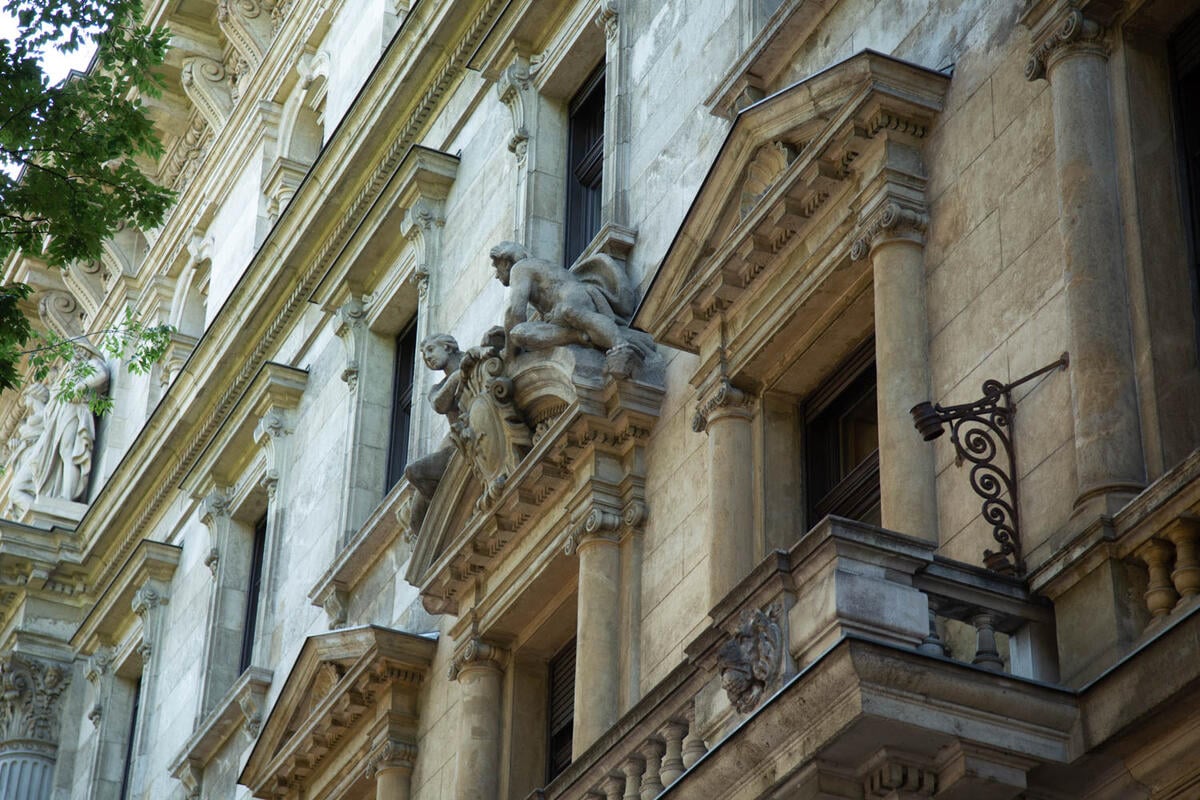 Megérkezett az engedély a Krausz Palota exkluzív felújításához
