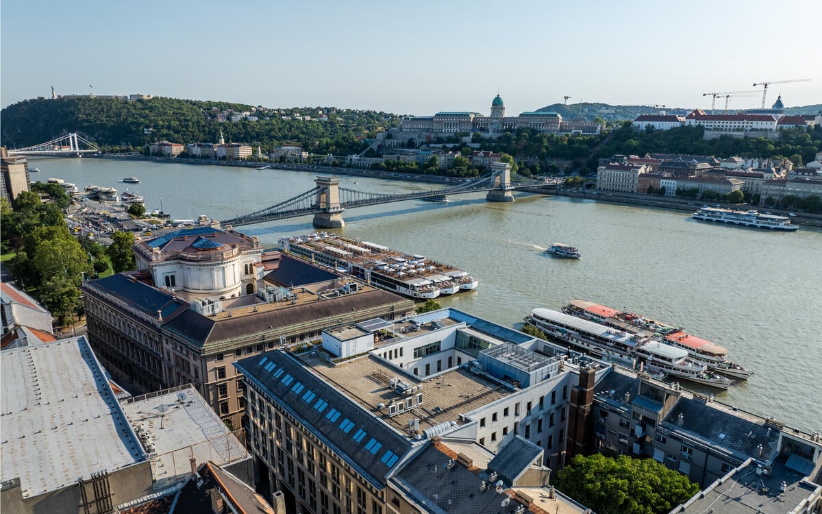 Az ACADEMIA Irodaház közel 100 százalékos iroda bérbeadottsággal, WELL Platinum, Gold és BREEAM „Excellent” minősítéssel írja tovább sikertörténetét