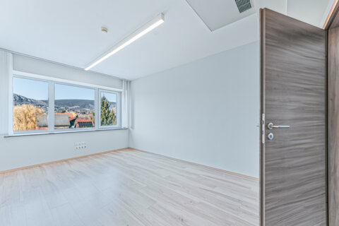 Kiadó iroda ALFA HUB OFFICE 24