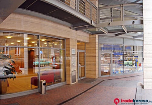 Kiadó iroda Mozsár Trade Center