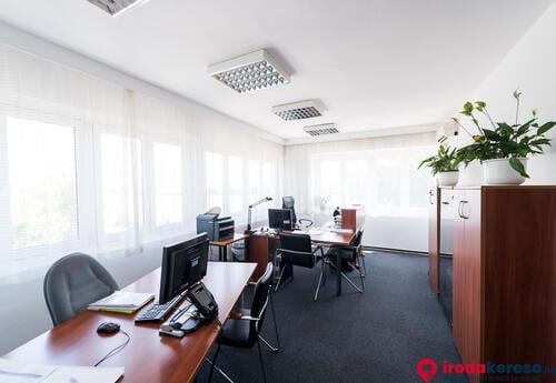 Kiadó iroda Hunyadi J. út 162.