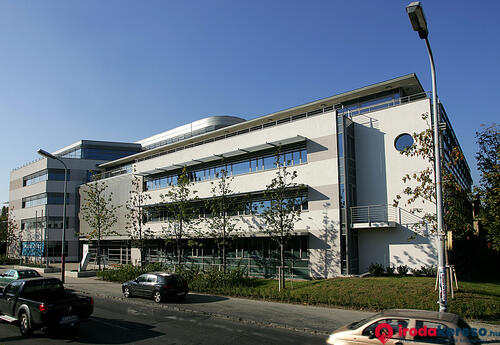Kiadó iroda Büro Center West