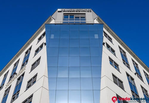 Kiadó iroda River Estates