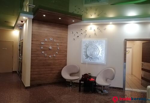 Kiadó iroda Kodály köröndnél modern jó elrendezésú iroda kiadó.