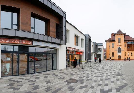 Schlichter Iroda - és üzletház