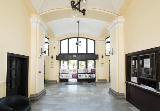 Üllői út 102./Bláthy Ottó utca 3-5.