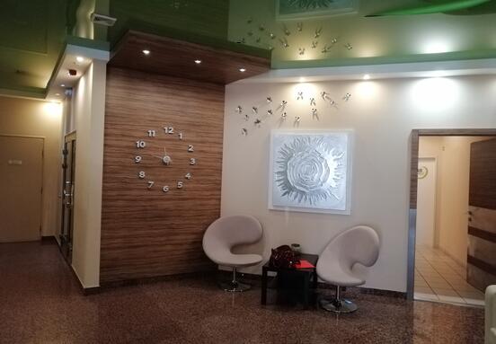 Kodály köröndnél modern jó elrendezésú iroda kiadó.