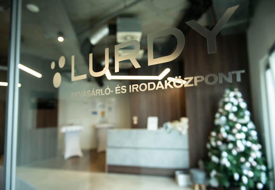 A Lurdy Ház megmutatja, hogyan lehet egy korábban épült bevásárlóközpontból modern, zöld, városi központot építeni