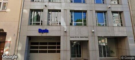 Utcakép: Bakáts Center