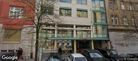 Utcakép: Maros Passage Offices