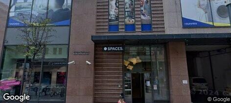 Utcakép: Alakítható szolgáltatott irodák irodák a Spaces Corvin Towersben