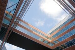 Kiadó iroda Infopark E