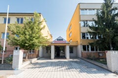 Kiadó iroda Mogyoród útja 42.