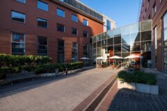 Kiadó iroda Infopark A