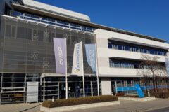 Kiadó iroda Büro Center West