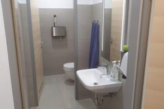 Kiadó iroda Alkotás Center