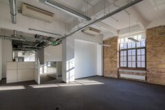 Riverloft Irodaház - Iroda