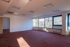 Kiadó iroda Panoráma Office