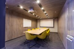 Kiadó iroda Dévai Center