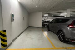 Kiadó iroda Büro Center West