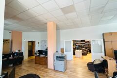 Kiadó iroda Montur Office