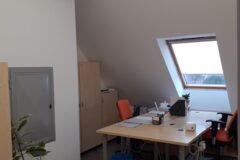 Kiadó iroda DBH - Arany János u. - Debrecen