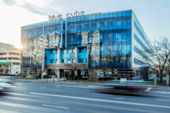 Kiadó iroda Blue Cube