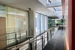 Irodai folyosó