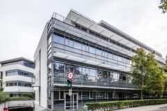 Kiadó iroda Büro Center West