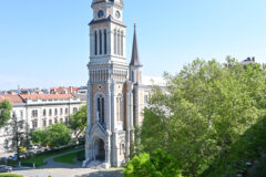 Kiadó iroda Bakáts Center