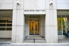 Kiadó iroda Bakáts Center