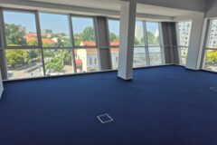 Bérelhető panorámás irodahelyiség