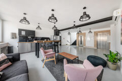 Kiadó iroda RM2 Offices  - Radnóti Miklós utca