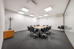Kiadó iroda RM2 Offices  - Radnóti Miklós utca