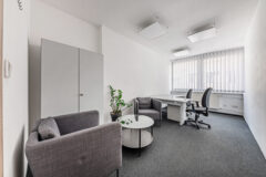 Kiadó iroda RM2 Offices  - Radnóti Miklós utca